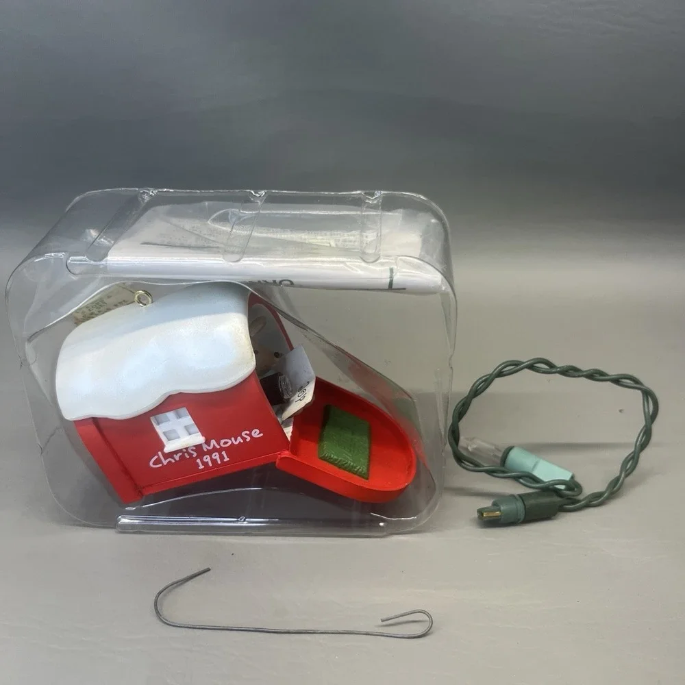 Hallmark Keepsake Chris Mouse Mail 1991 ORNAMENT Magic Light Vintage 90s